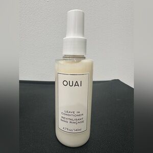 OUAI LEAVE IN CONDITIONER REVITALISANT SANS RINÇAGE
4.7 fl oz/140ml